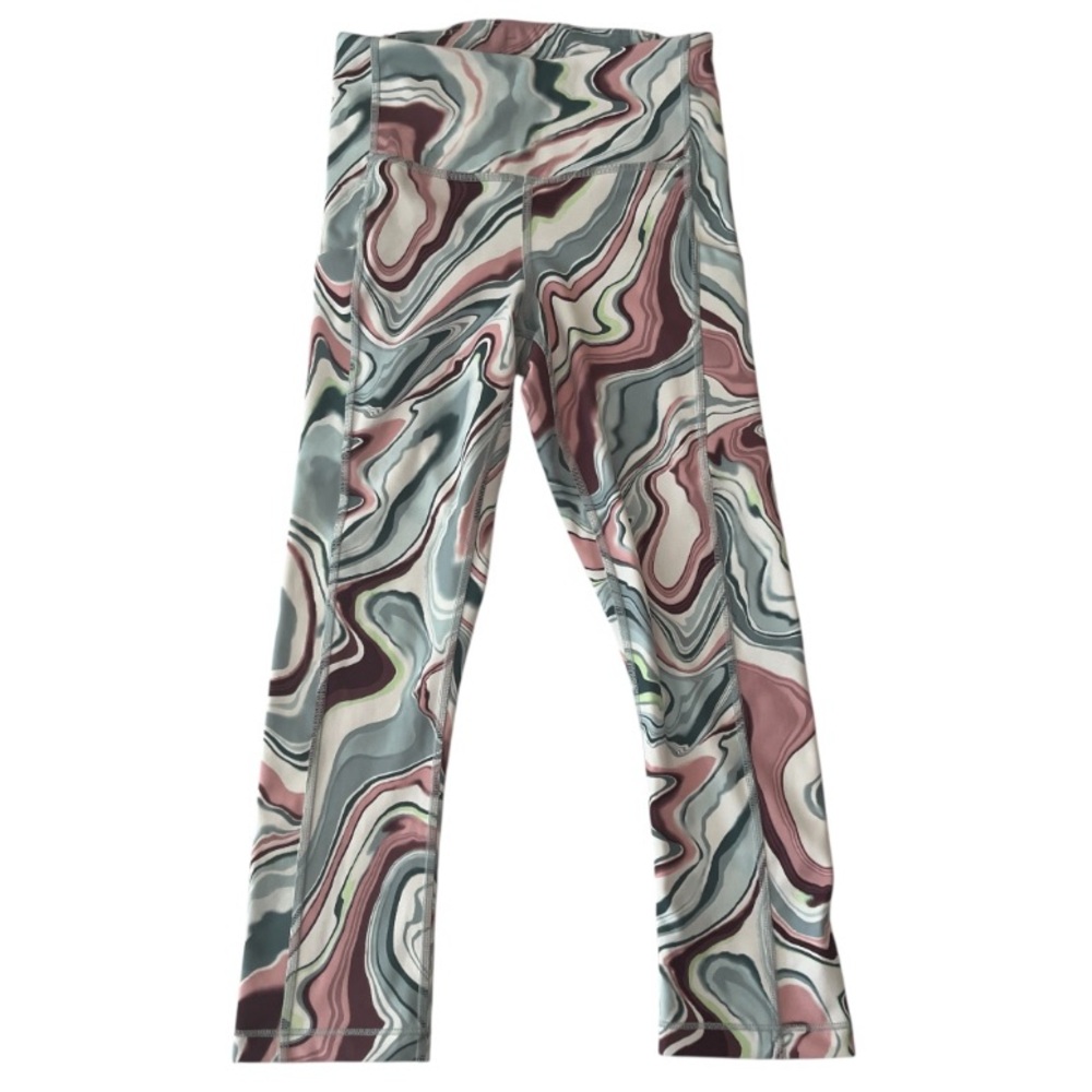 Athleta Painted Desert Ultimate Stash Pocket Printed II Capri Athletic Leggings